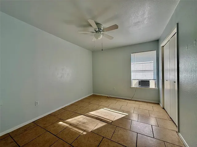 $1,395 | 2112 Tanglewood Street, Weatherford, TX 76085