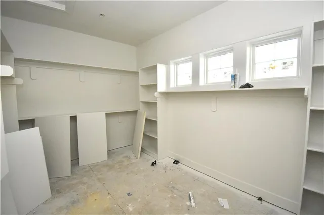 $844,450 | 8325 Northeast 76th Terrace, Kansas City, MO 64155