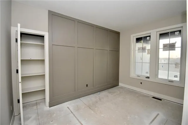 $844,450 | 8325 Northeast 76th Terrace, Kansas City, MO 64155