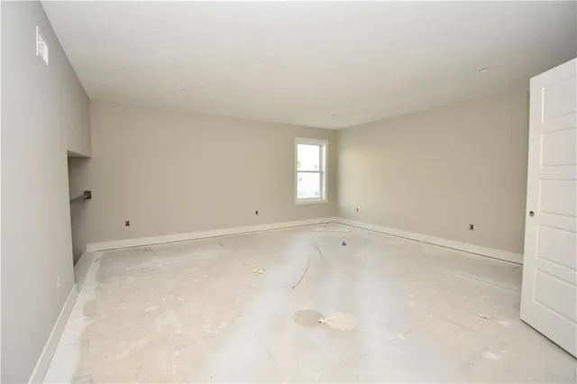 $844,450 | 8325 Northeast 76th Terrace, Kansas City, MO 64155