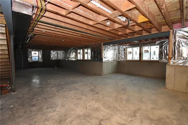 $844,450 | 8325 Northeast 76th Terrace, Kansas City, MO 64155