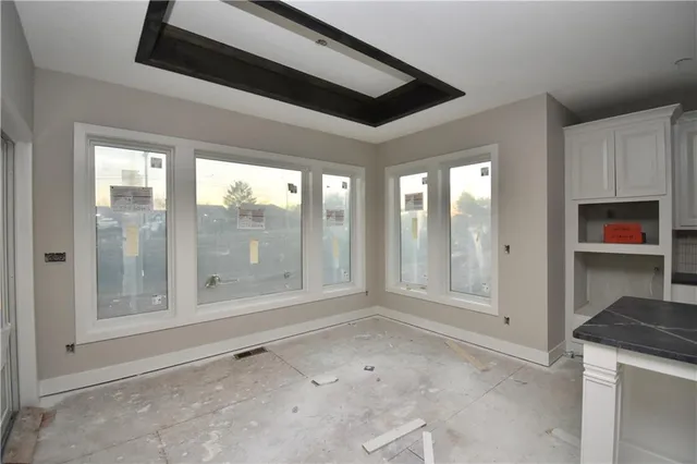 $844,450 | 8325 Northeast 76th Terrace, Kansas City, MO 64155