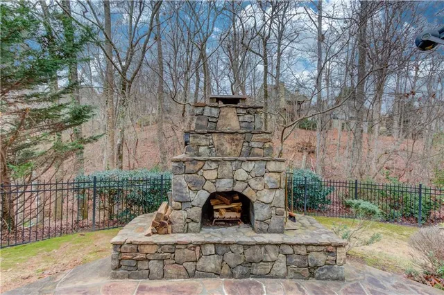 $1,250,000 | 44 Parkside Circle, Dawsonville, GA 30534