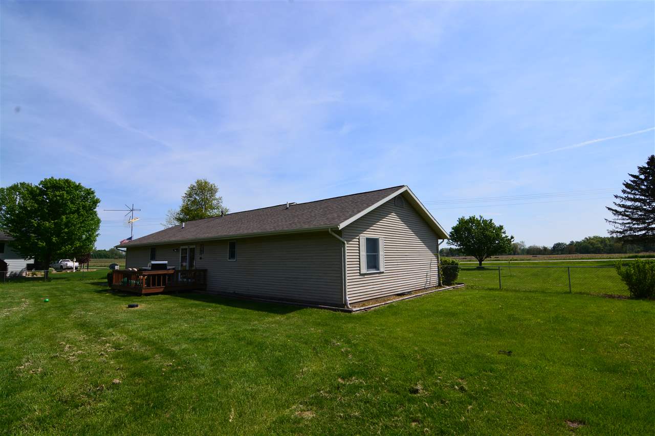 3175 South County Farm Road Warsaw, IN 46580 - Photo 28 of 36