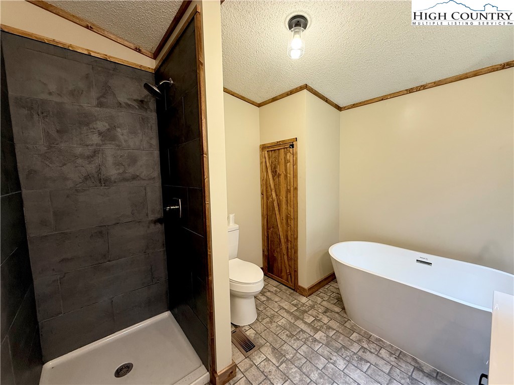 1074 Howard Colvard Road Crumpler, NC 28617 - Photo 10 of 20 Gallery Image 10