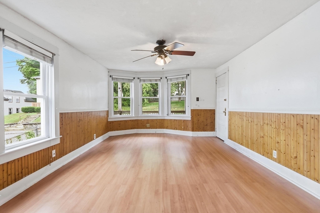 214 High Street Webster, MA 01570 - Photo 4 of 42