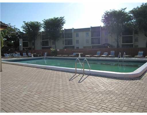 450 Northwest 20th Street, Unit 215 Boca Raton, FL 33431 - Photo 8 of 8 450 20th pool.jpg