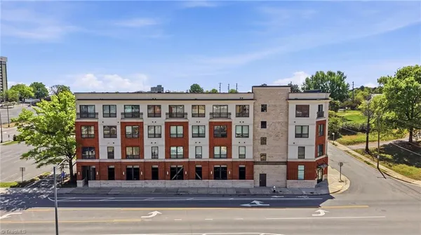 $170,000 | 411 West Washington Street, Unit 108, Greensboro, NC 27401