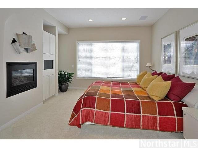 2377 Cherrywood Road Minnetonka, MN 55305 - Photo 13 of 15 Gallery Image 13
