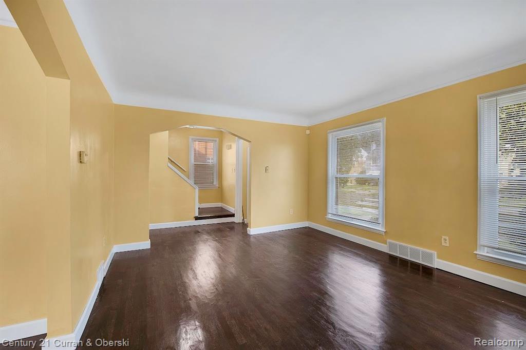 8089 Meyers Road Detroit, MI 48228 - Photo 5 of 22