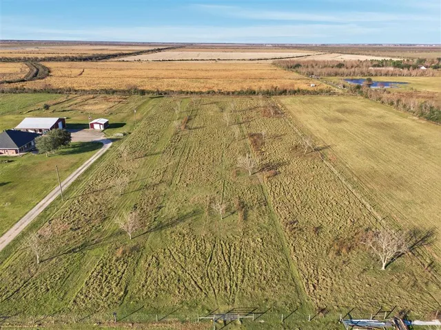 $425,000 | 156 Par Road 4118, Bell City, LA 70630