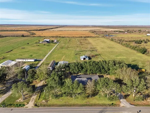 $410,000 | 156 Par Road 4118, Bell City, LA 70630