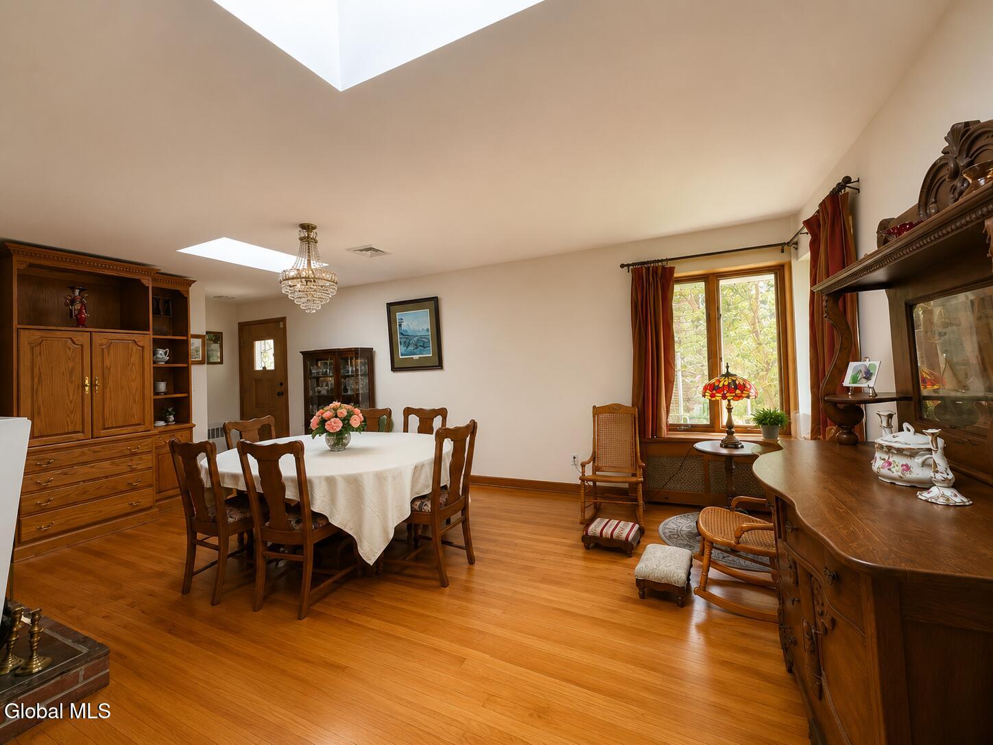 796 Feura Bush Road Bethlehem, NY 12054 - Photo 5 of 17 BA584454-FDB1-4FC3-8B36-5B5D008865E3