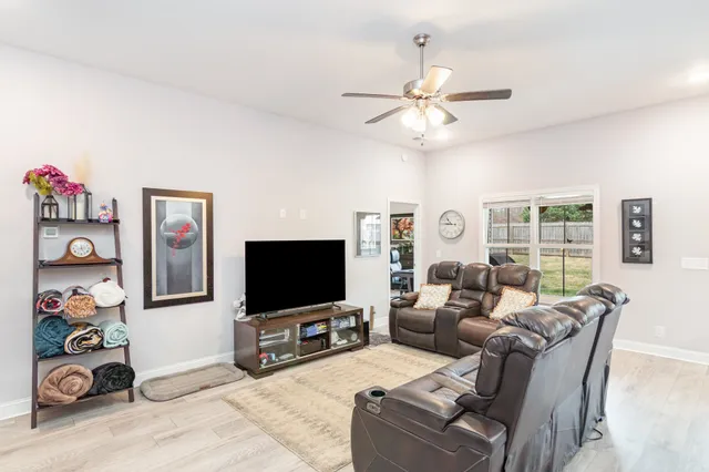 $350,000 | 278 Crusaw Drive, Clarksville, TN 37043