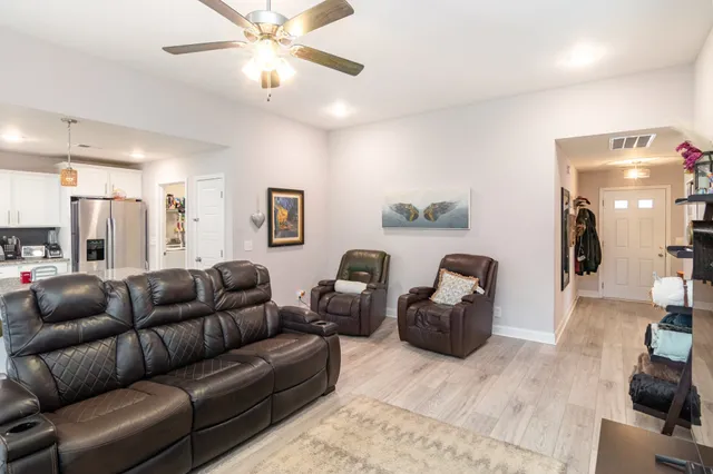 $350,000 | 278 Crusaw Drive, Clarksville, TN 37043