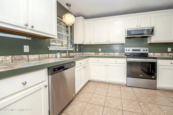 $265,000 | 21455 East Edgewood Drive, Saucier, MS 39574