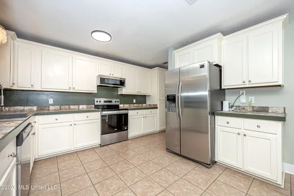 $265,000 | 21455 East Edgewood Drive, Saucier, MS 39574