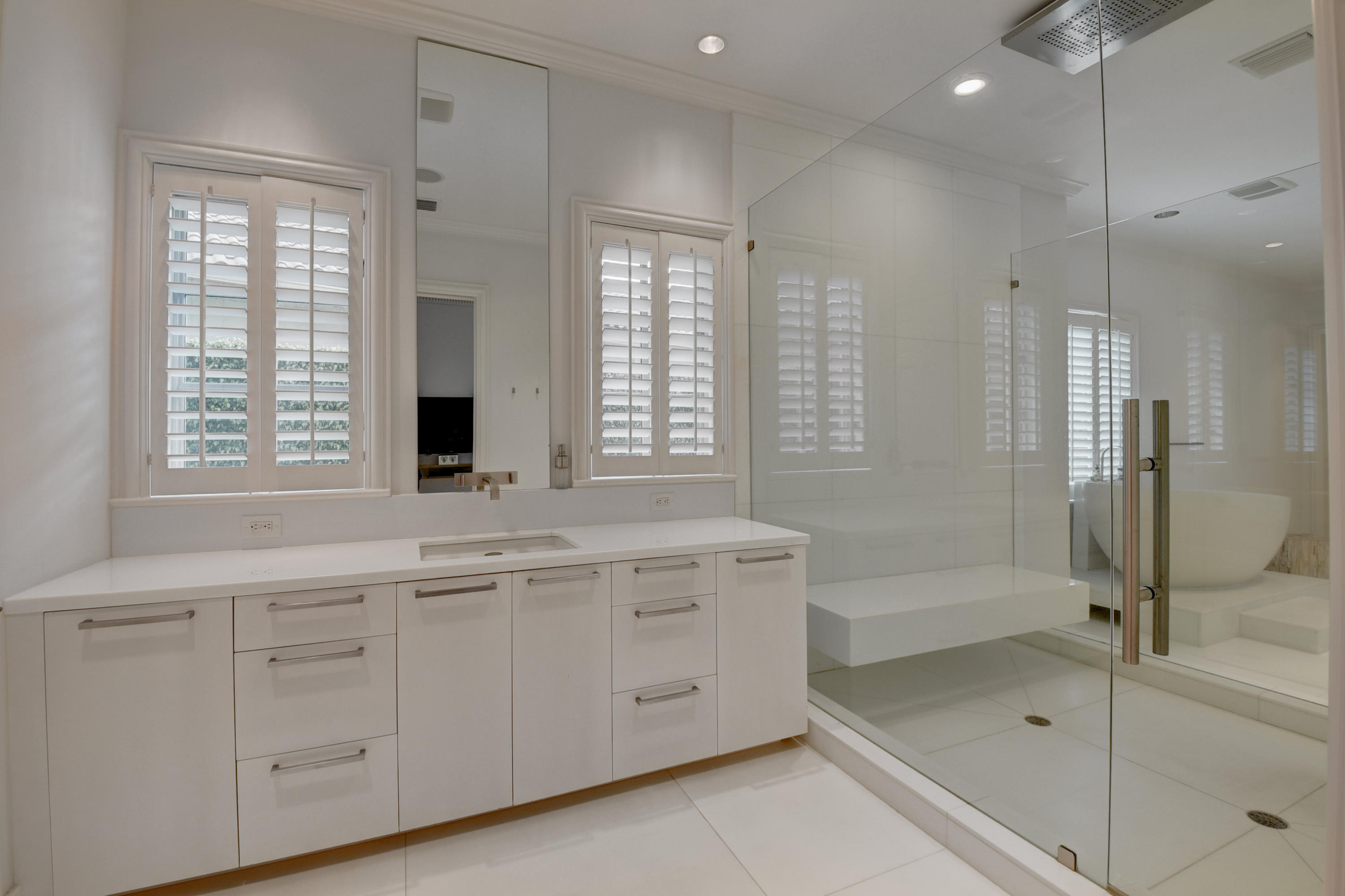 3656 Carlton Place Boca Raton, FL 33496 - Photo 20 of 55 Master Bathroom - 1