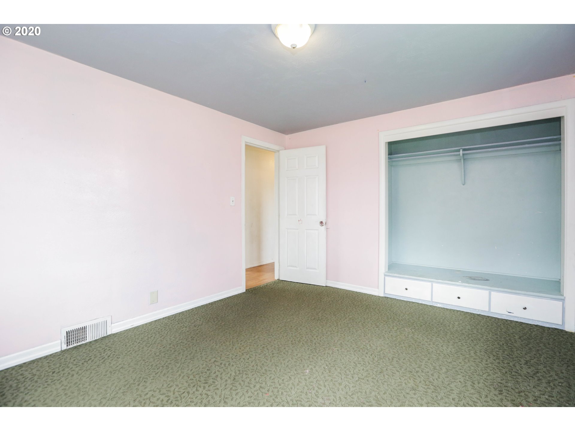 410 Maxwell Road Eugene, OR 97404 - Photo 15 of 31 Gallery Image 15