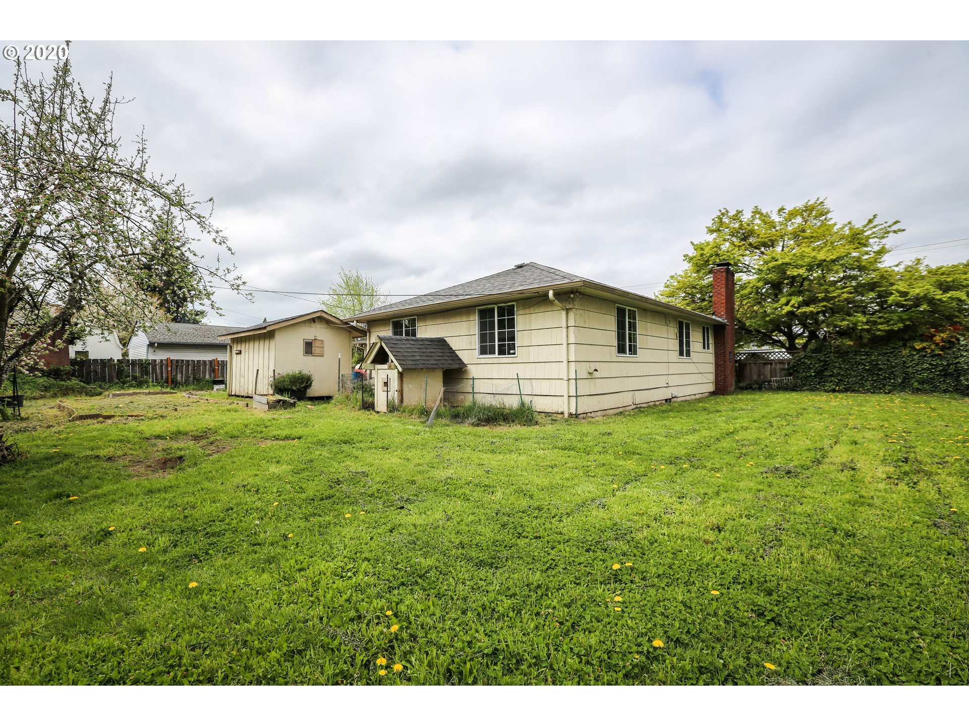 410 Maxwell Road Eugene, OR 97404 - Photo 25 of 31 Gallery Image 25
