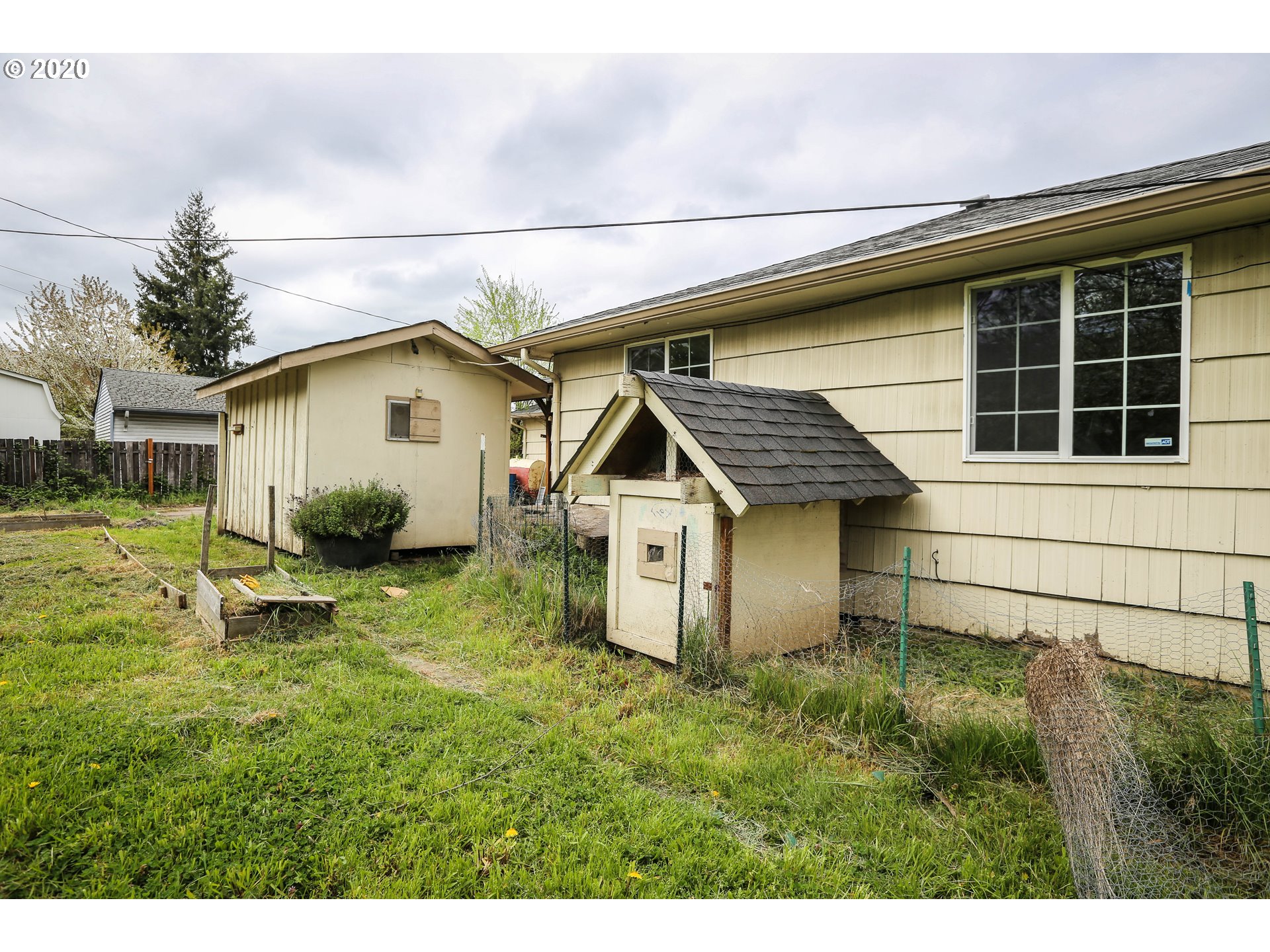 410 Maxwell Road Eugene, OR 97404 - Photo 29 of 31 Gallery Image 29