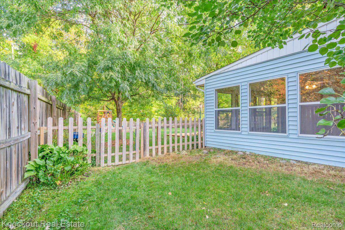 4508 Arden Road Lansing, MI 48917 - Photo 28 of 33 Gallery Image 28