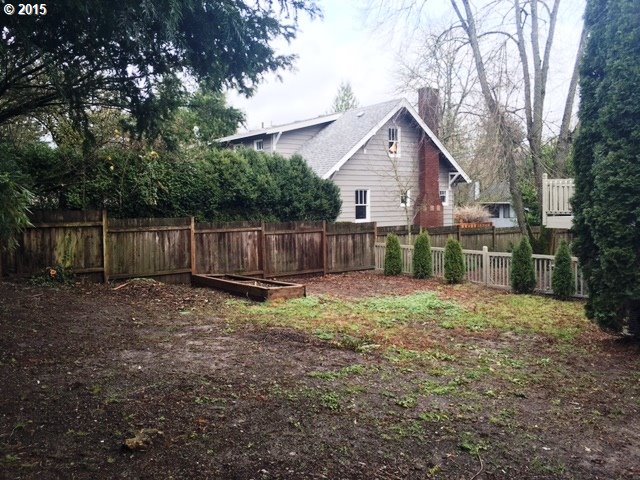 4515 Southwest Garden Home Road Portland, OR 97219 - Photo 14 of 17 Gallery Image 14