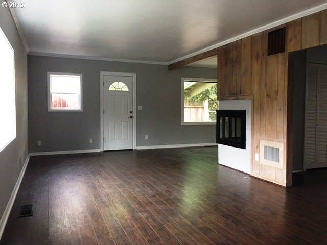 4515 Southwest Garden Home Road Portland, OR 97219 - Photo 4 of 17 Gallery Image 4