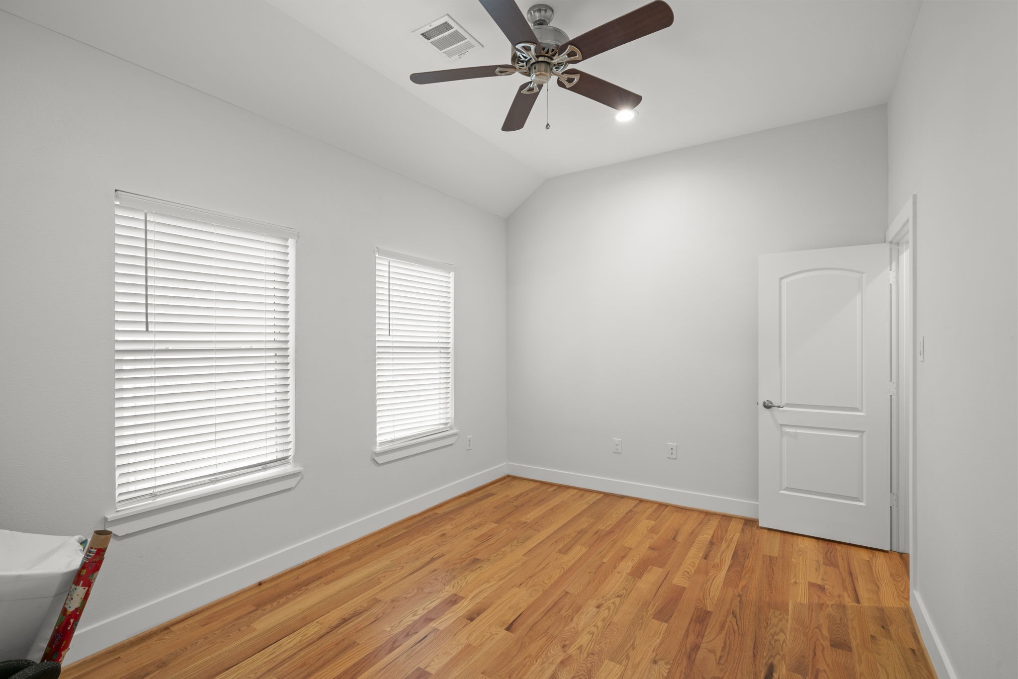 206 Burr Street, Unit A Houston, TX 77011 - Photo 24 of 46