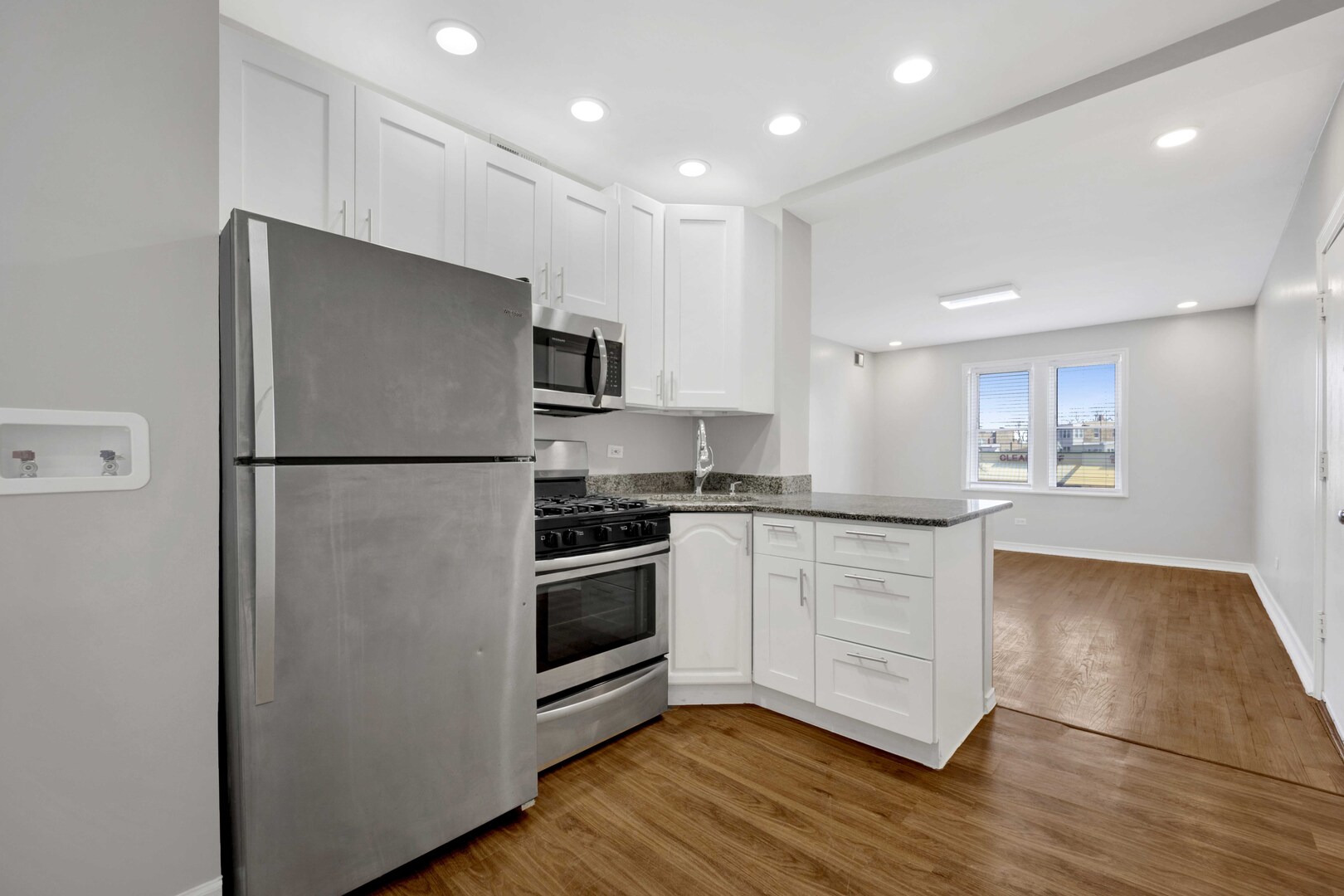 3024 North Pulaski Road, Unit 4B Chicago, IL 60641 - Photo 11 of 25