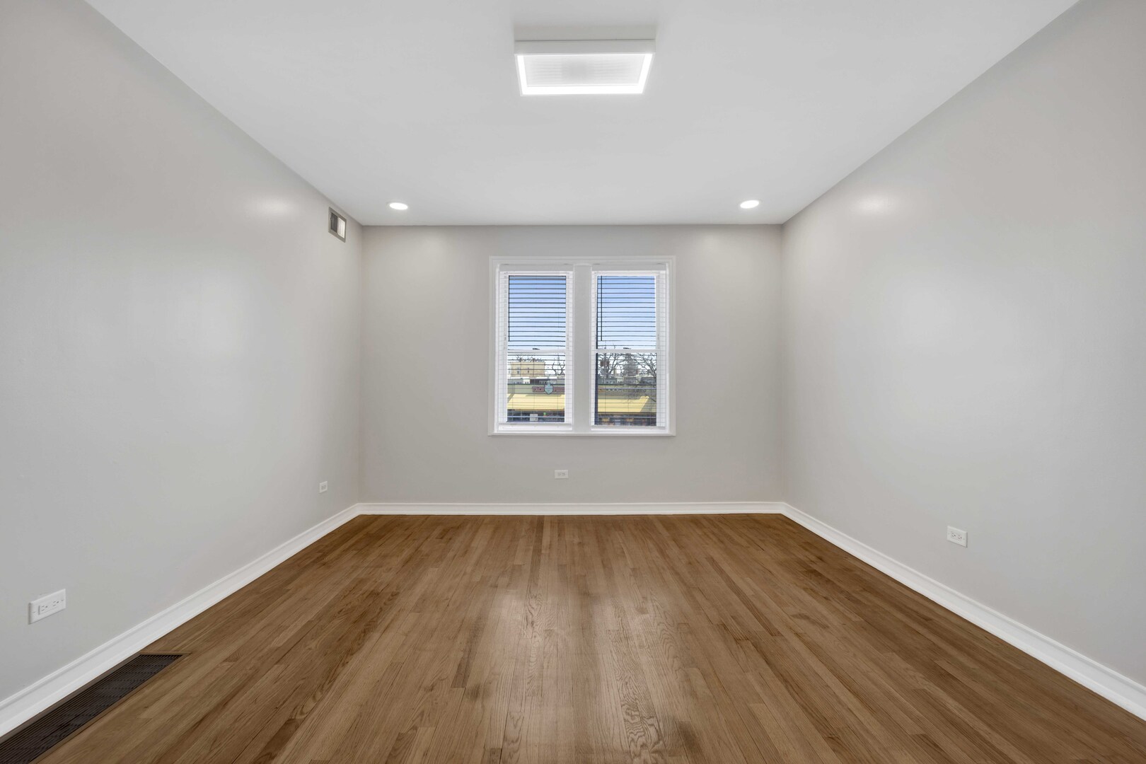 3024 North Pulaski Road, Unit 4B Chicago, IL 60641 - Photo 3 of 25