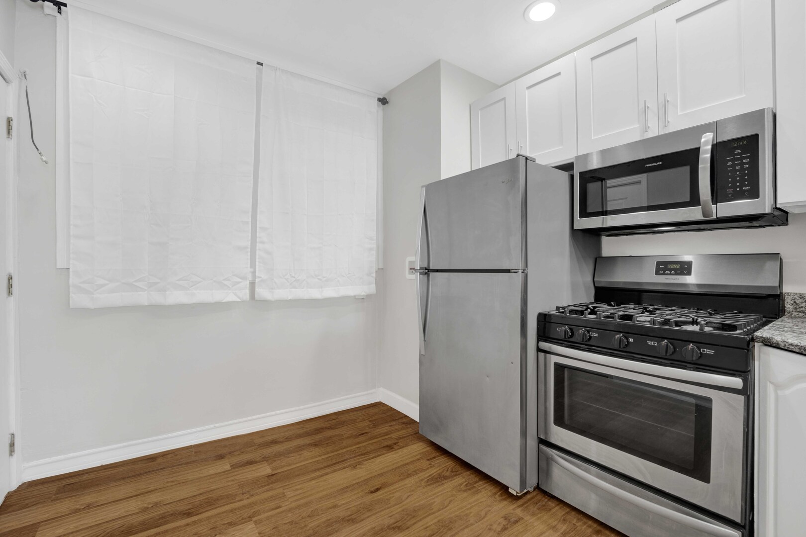 3024 North Pulaski Road, Unit 4B Chicago, IL 60641 - Photo 9 of 25