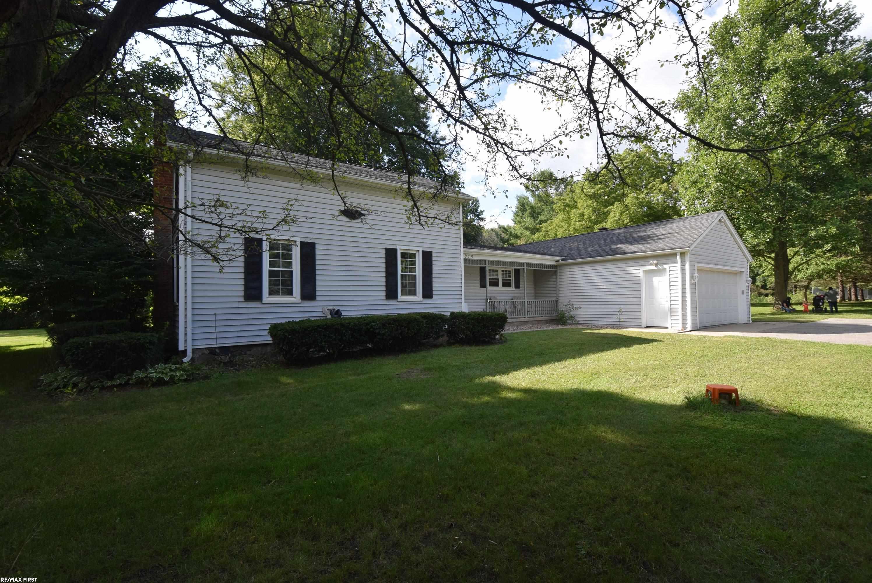 24975 Armada Ridge Road Armada, MI 48005 - Photo 13 of 73
