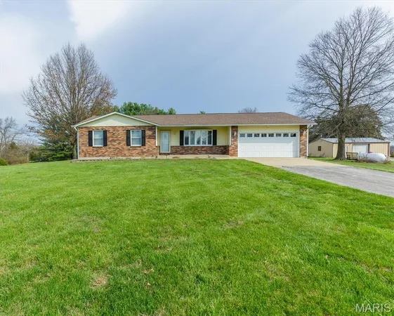 $425,000 | 27111 State Hwy U, Warrenton, MO 63383