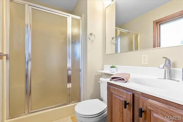 $425,000 | 27111 State Hwy U, Warrenton, MO 63383