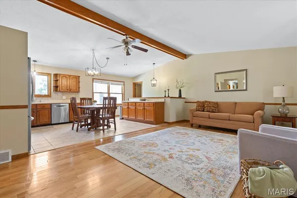 $425,000 | 27111 State Hwy U, Warrenton, MO 63383