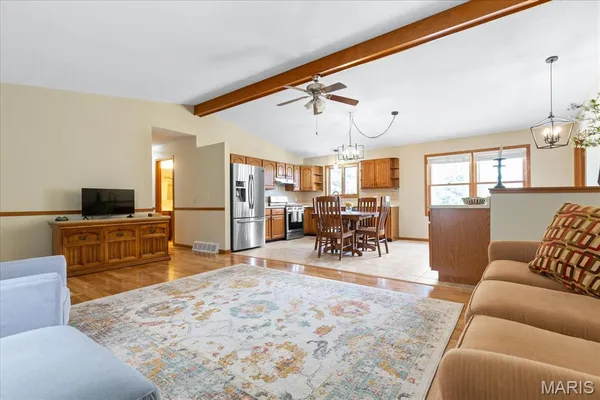 $425,000 | 27111 State Hwy U, Warrenton, MO 63383