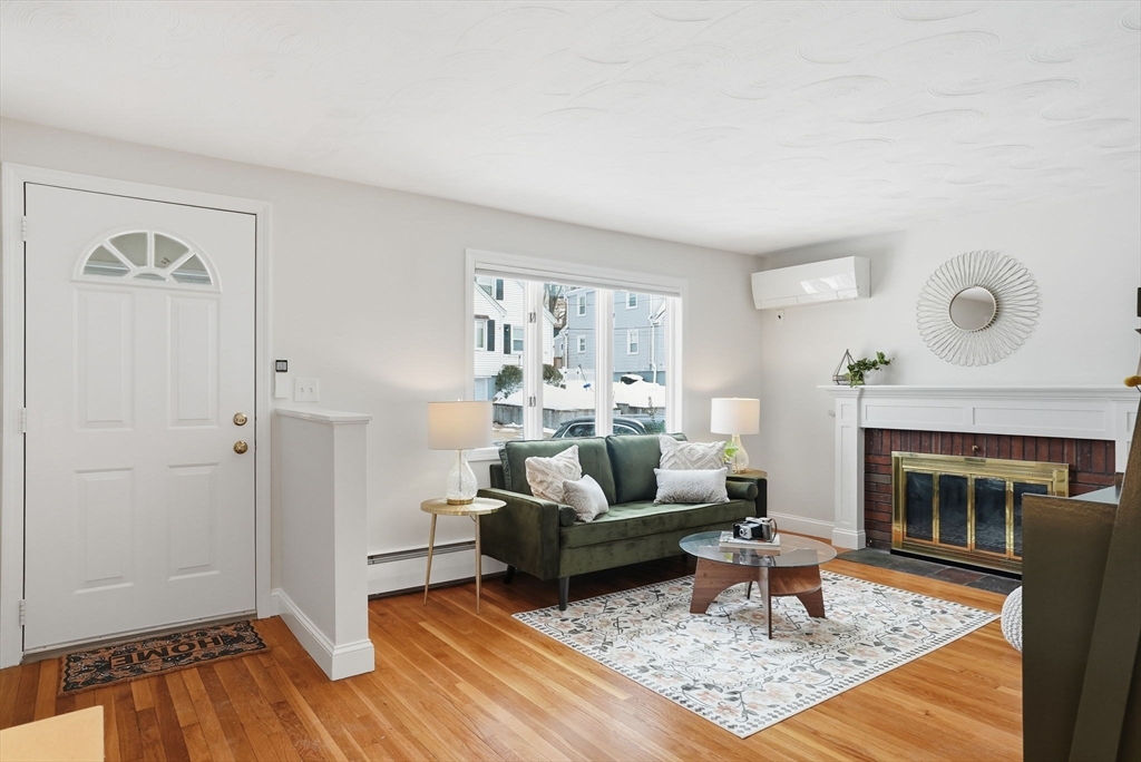 41 Vogel Street Boston, MA 02132 - Photo 3 of 40