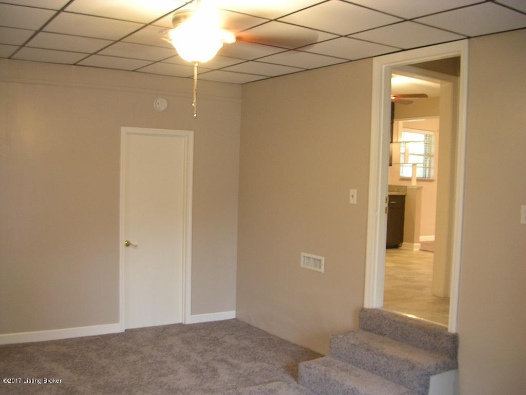 4763 Cane Run Road Louisville, KY 40216 - Photo 27 of 34 26