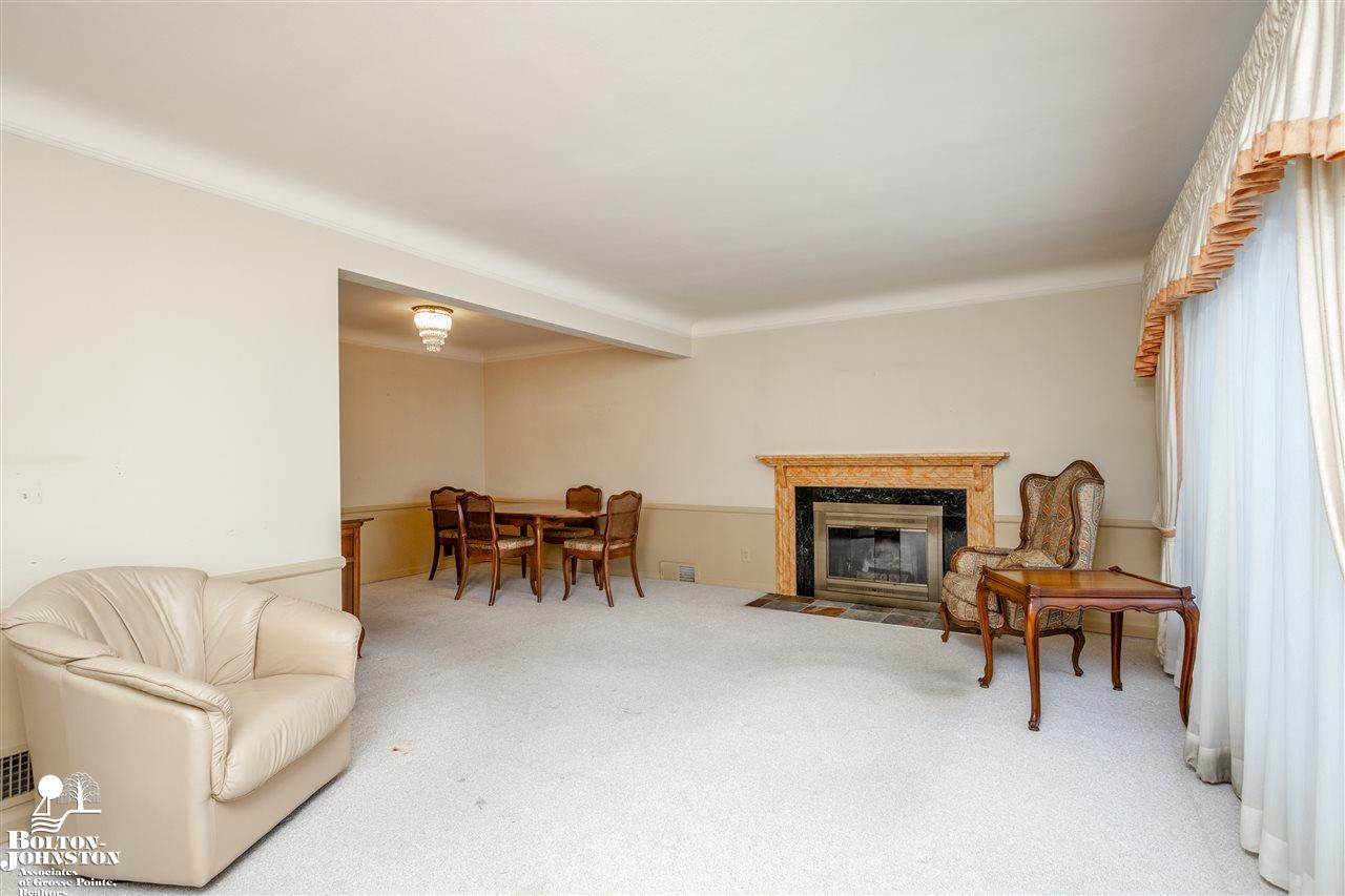 1231 Torrey Road Grosse Pointe Woods, MI 48236 - Photo 3 of 41