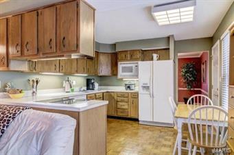 673 Rustic Valley Drive Ballwin, MO 63021 - Photo 8 of 22