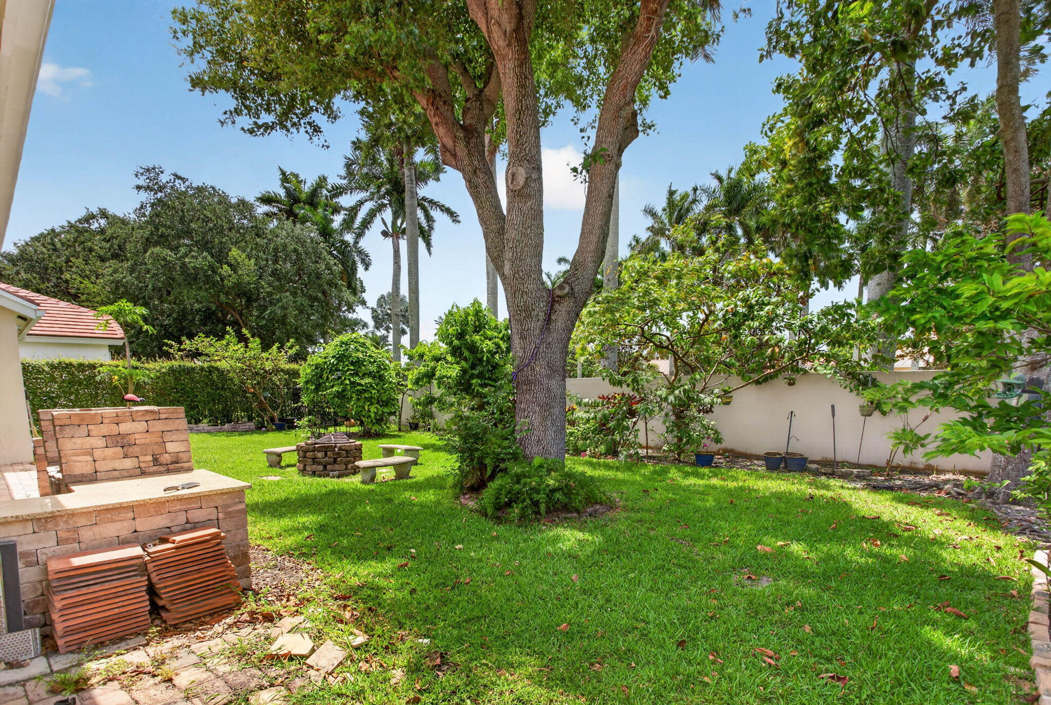 10027 Umberland Place Boca Raton, FL 33428 - Photo 3 of 39 3-web-or-mls-10027-7843