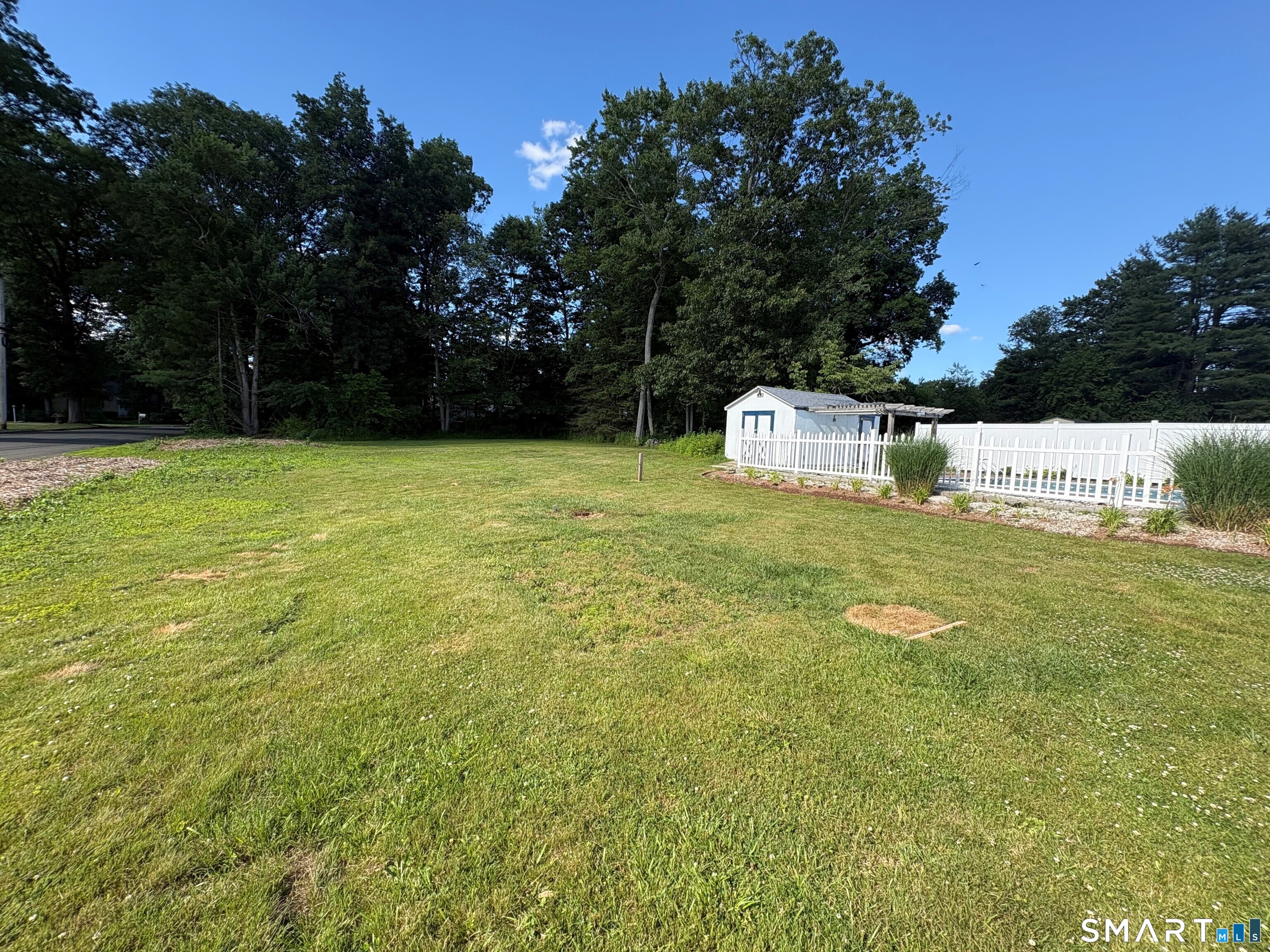 1052 New Rock Hill Road Wallingford, CT 06492 - Photo 15 of 39