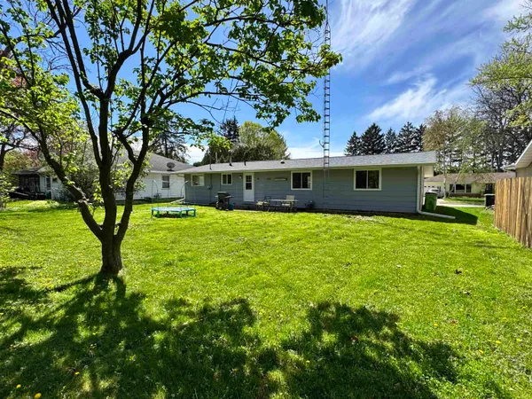 $220,000 | 621 West Street, Beaver Dam, WI 53916