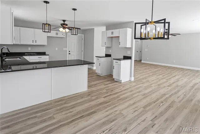 $319,000 | 1122 Redwing Court, Grafton, IL 62037