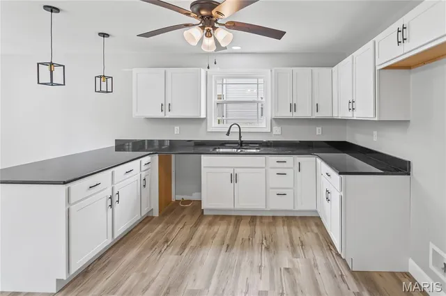 $319,000 | 1122 Redwing Court, Grafton, IL 62037