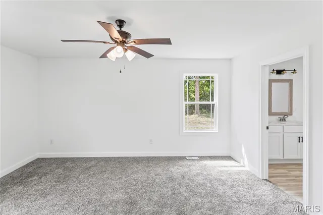 $319,000 | 1122 Redwing Court, Grafton, IL 62037