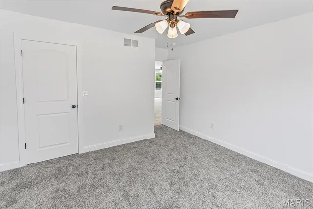 $319,000 | 1122 Redwing Court, Grafton, IL 62037