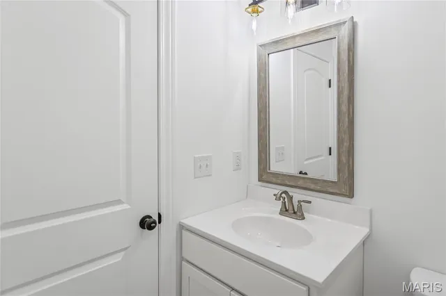 $319,000 | 1122 Redwing Court, Grafton, IL 62037