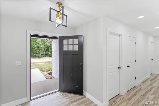 $319,000 | 1122 Redwing Court, Grafton, IL 62037